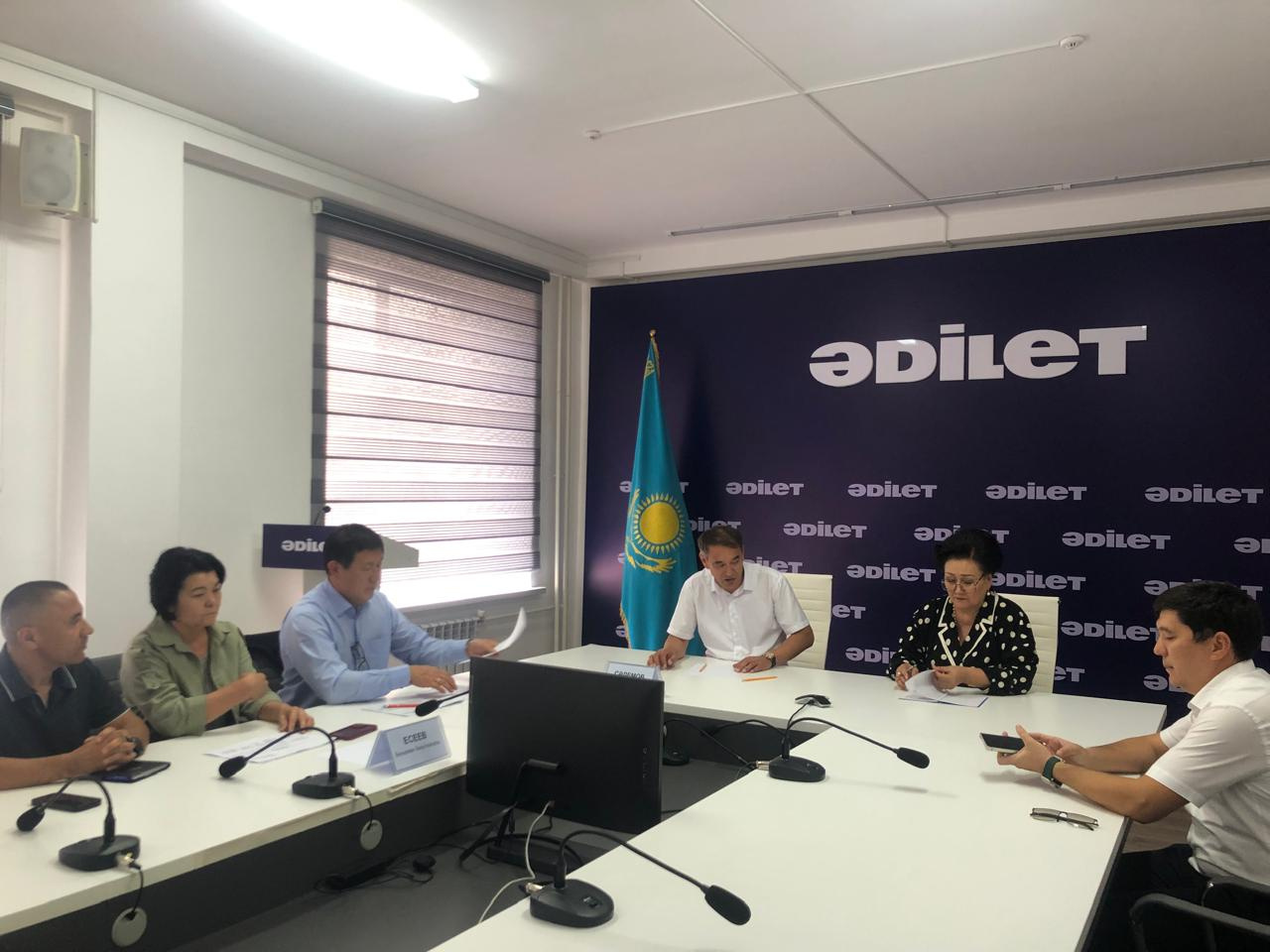 «ӘЙЕЛ ӨМІРІ ҮШІН»: сүт безі обырының алдын алу айлығын өткізу талқыланды